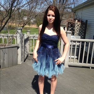 Short blue homecoming dress